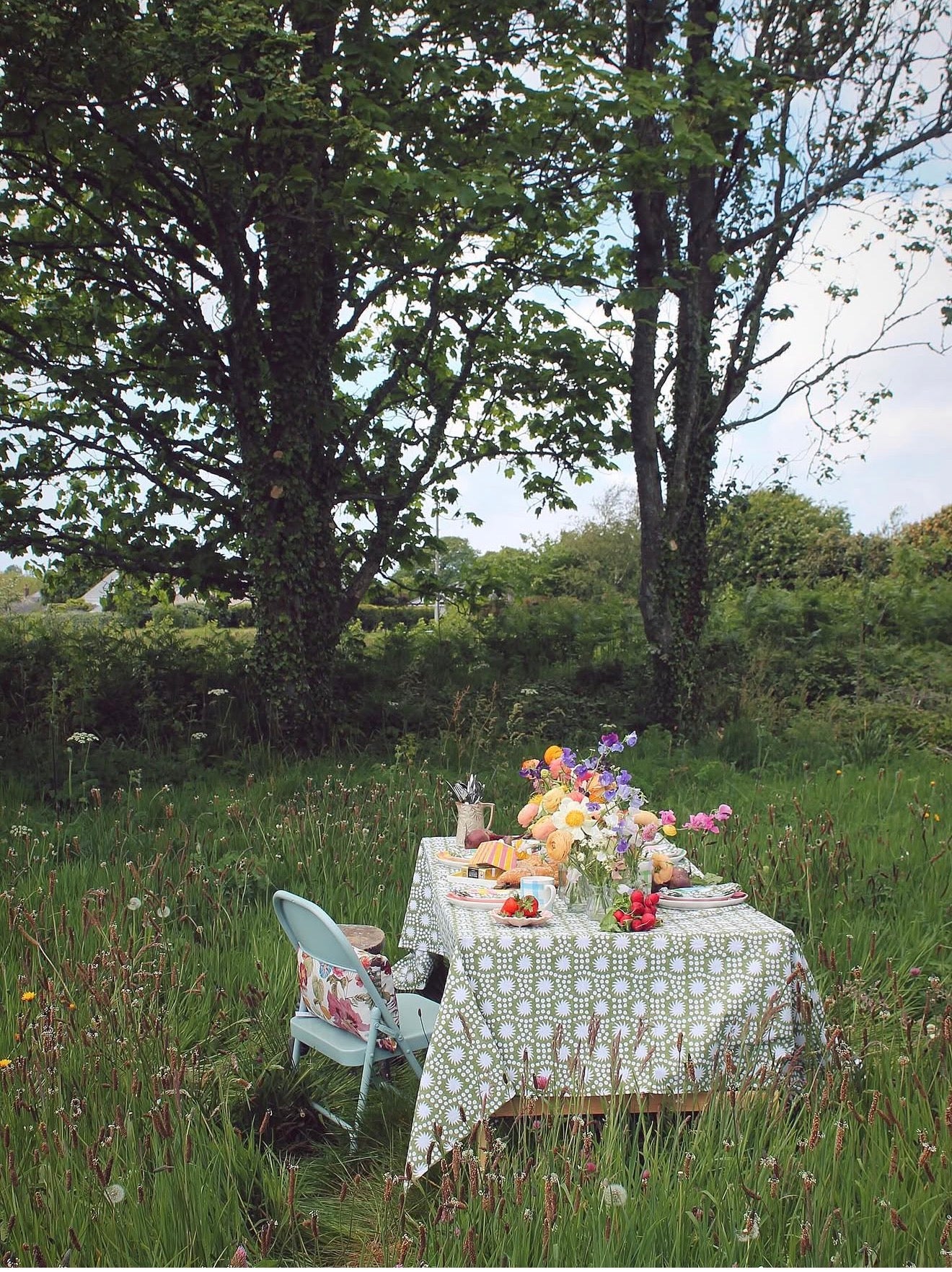 Sunburst Block Print Tablecloths