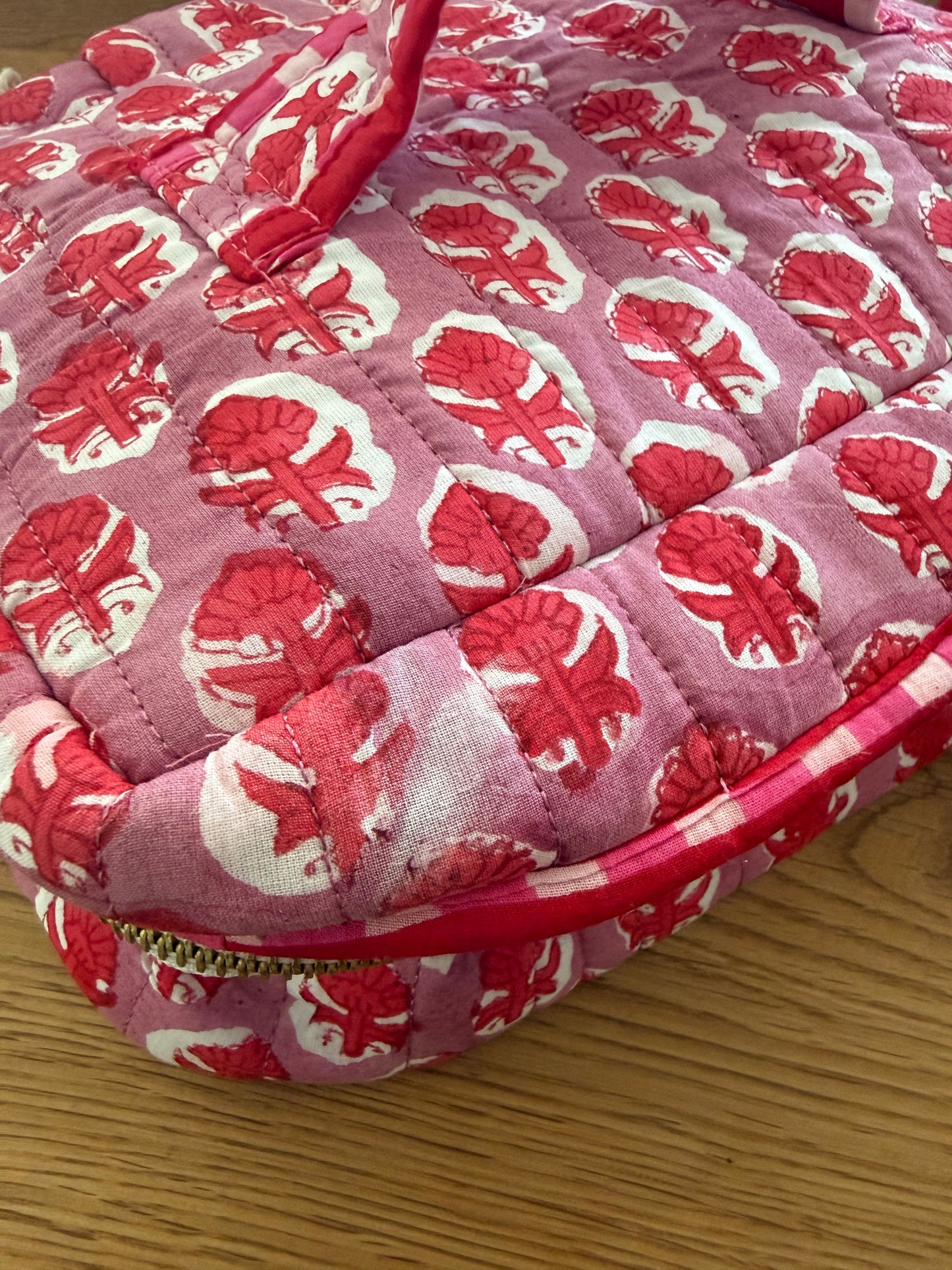 SECONDS Bright Pink Buti Vanity Case