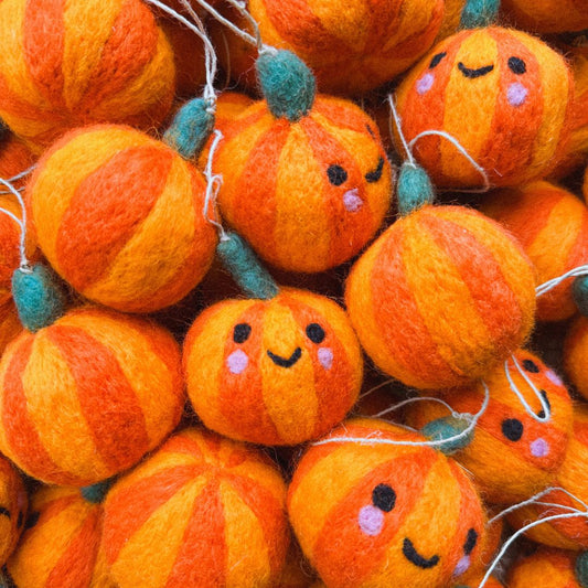 Cute Felt Pumpkin Decorations